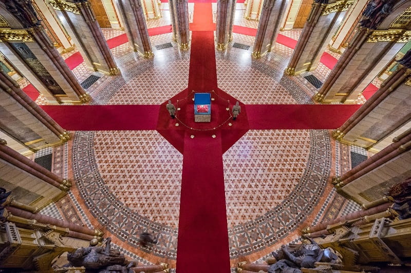 محل نگهداری تاج مقدس مجارستان، منبع: parlament.hu