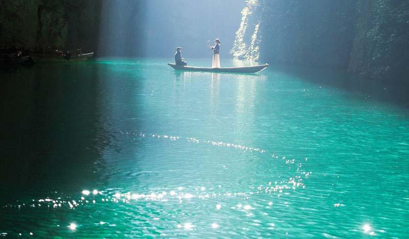 زلالی آب در دریاچه پینگشان