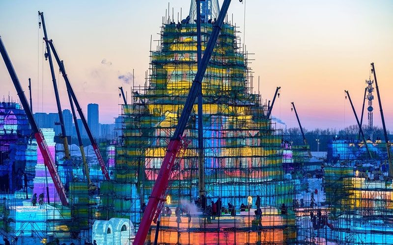 ساخت و ساز برای جشنواره برف و یخ در چین