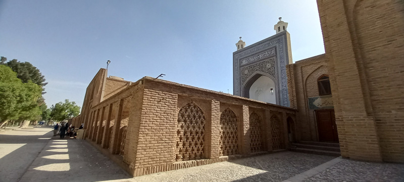 مسجد جامع نو در آرامگاه شیخ احمد جامی؛ منبع عکس: گوگل مپ؛ عکاس: جلیل بزرافشان