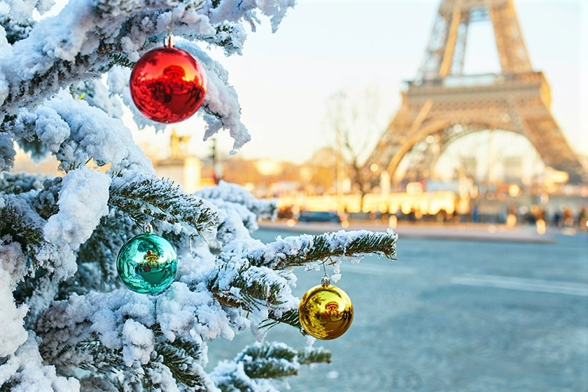 کریسمس در پاریس؛ شهر عشق غرق در نور