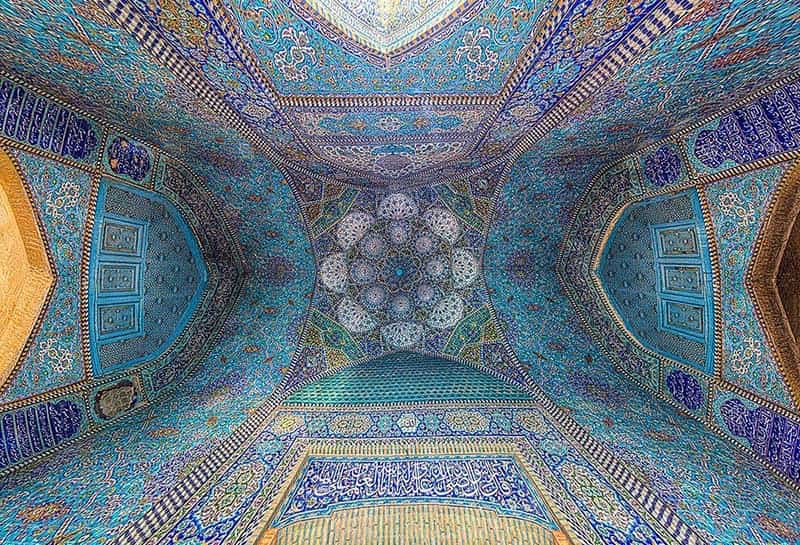 نمای داخلی سقف مسجد سید در اصفهان