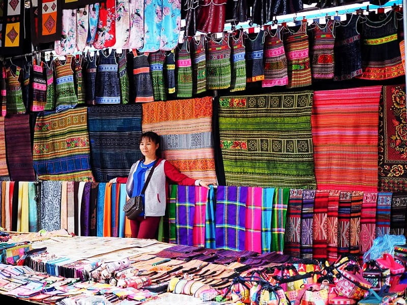 سه شنبه بازار ساپا، منبع: wander-lush.org