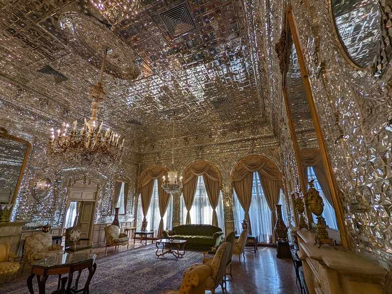 داخل کاخ گلستان؛ منبع عکس: گوگل مپ؛ عکاس: Manu K