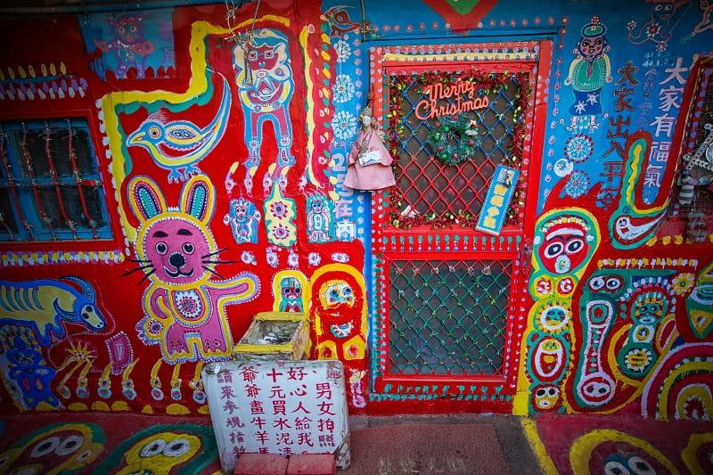 روستای رنگین کمانی تایچونگ در تایوان، منبع: goteamjosh.com