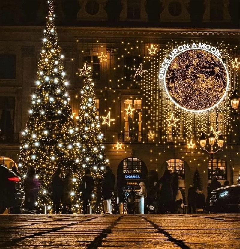 تزیینات و درخت کریسمس در پاریس