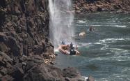 قایق سواری زیر آبشار ایگواسو