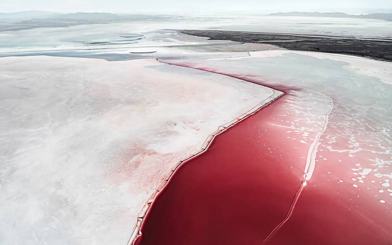 حوضچه های نمک به رنگ قرمز 
