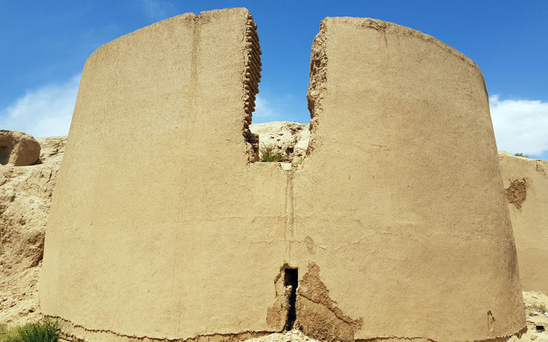 دیواره خارجی نارین قلعه جاجرم