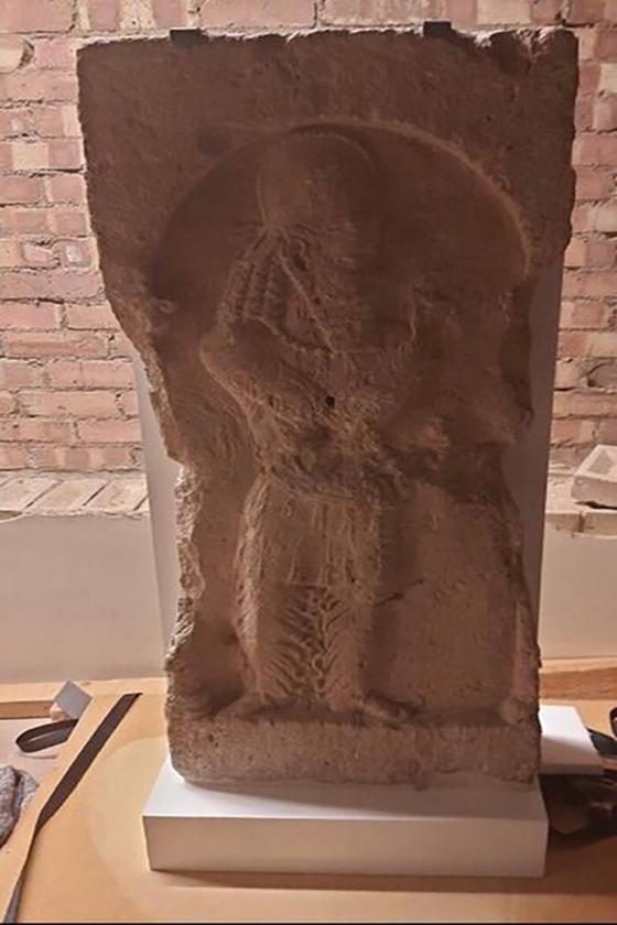 کشف سنگ نگاره ساسانی در انگلستان مربوط به گذشته است 