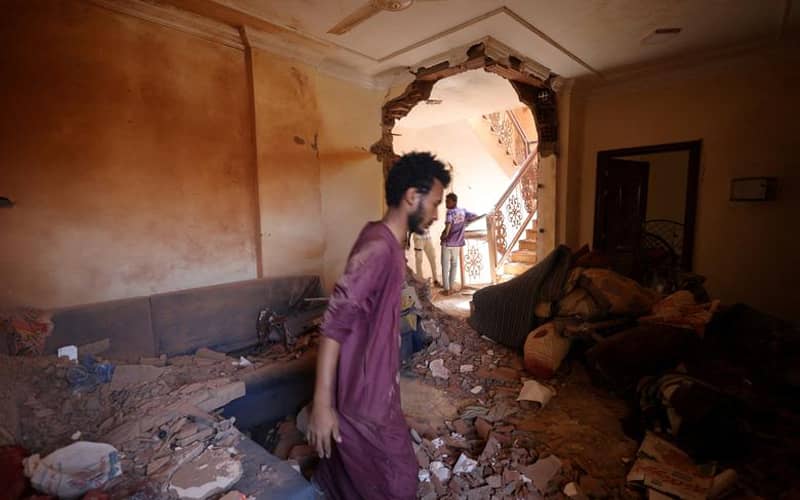 خسارت به یک منزل در اثر درگیری در سودان