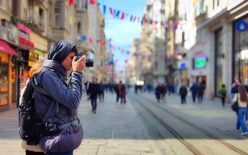 عکاسی در حال گرفتن تصویر در استانبول