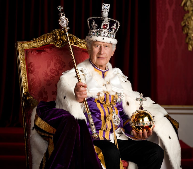 تصویر پادشاه بریتانیا پس از تاج گذاری