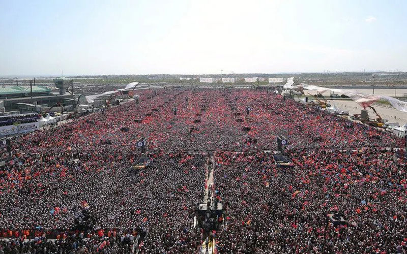گردهمایی مردم قبل از انتخابات ترکیه