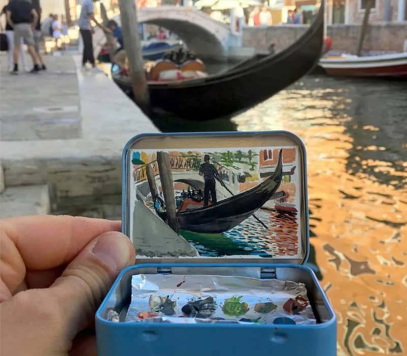نقاشی یک قایق در ونیز روی قوطی فلزی