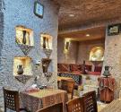 رستوران هتل صخره‌ای لاله کندوان تیریز
