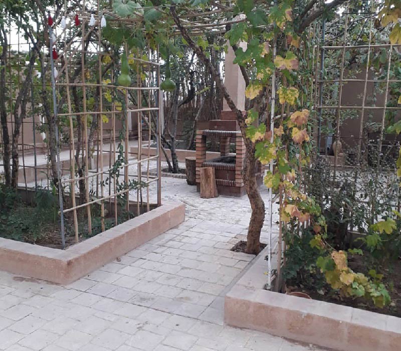 اقامتگاه بومگردی ماچلوس در شهر راین کرمان