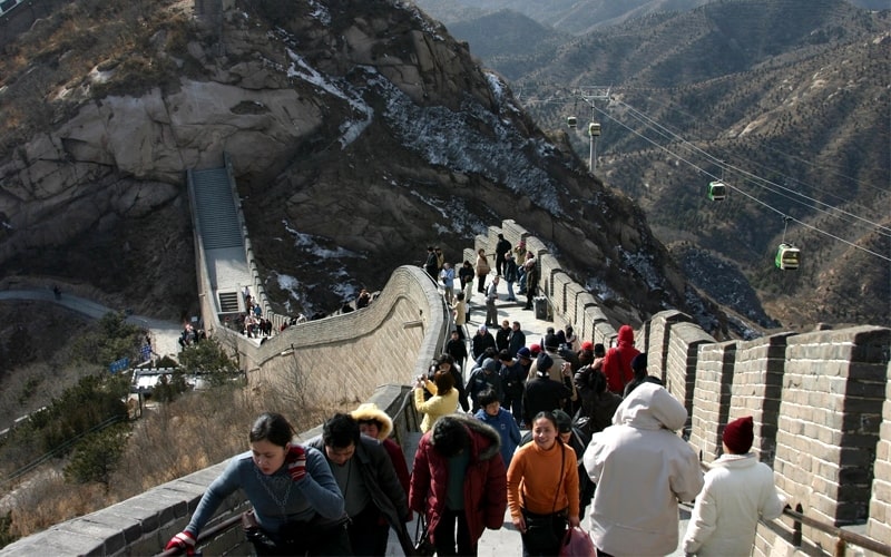 تردد گردشگران روی دیوار چین، منبع عکس: freeimages.com (عکاس: ناشناس)