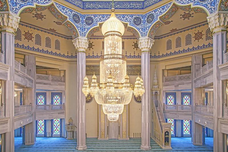 فضای داخلی مسجد جامع مسکو
