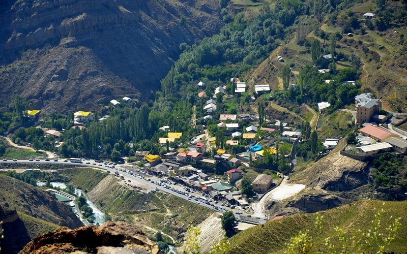 عکس هوایی از روستای آب اسک، منبع عکس: گوگل مپ ، عکاس: علیرضا جواهری
