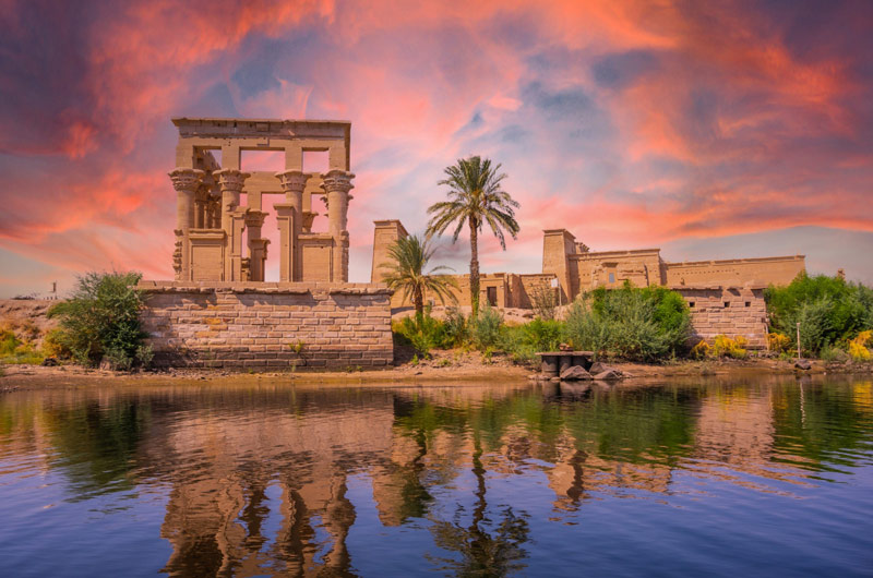 معبد ایزیس نیل؛ منبع عکس: Odyssey Traveler
