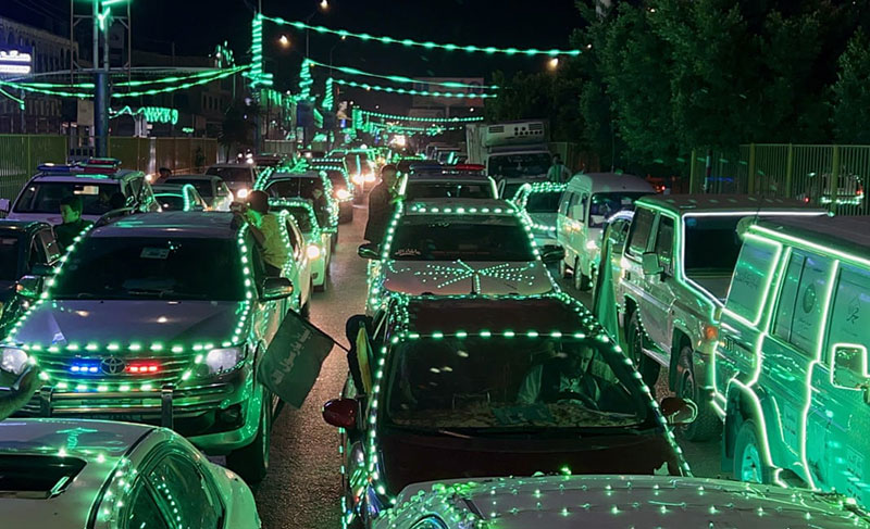 آذین خودروها با چراغ سبز در یمن؛ منبع: theguardian، عکاس: Anadolu Agency