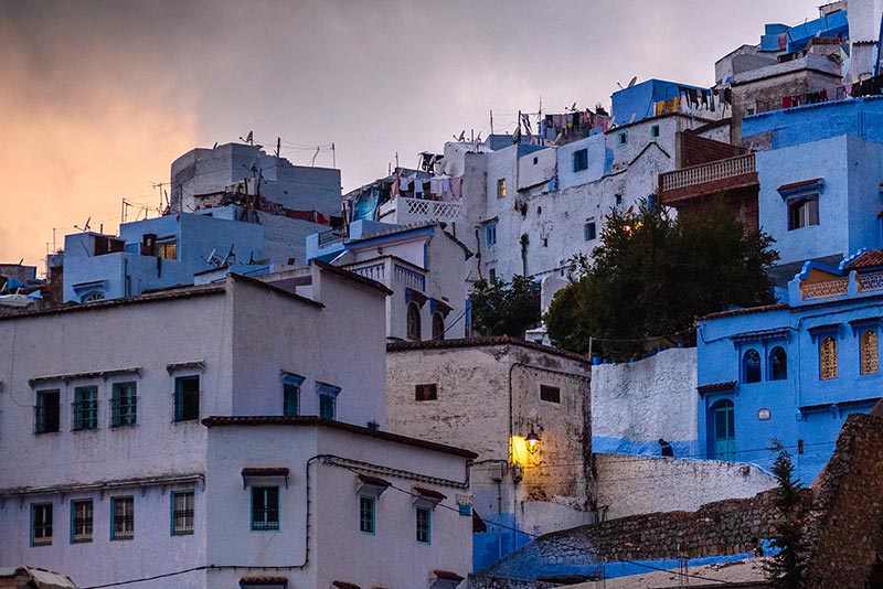 نمایی از ساختمان‌های آبی رنگ شهر شفشاون مراکش