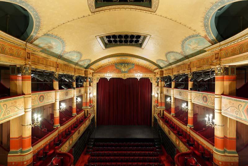 سالن تئاتر  آکادمی ملی هنرهای دراماتیک (Du Conservatoire National Supérieur D