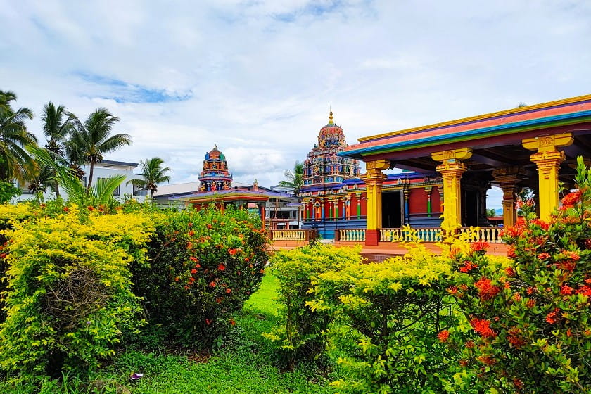تصاویری رنگارنگ از بزرگترین معبد هندو در قلب فیجی