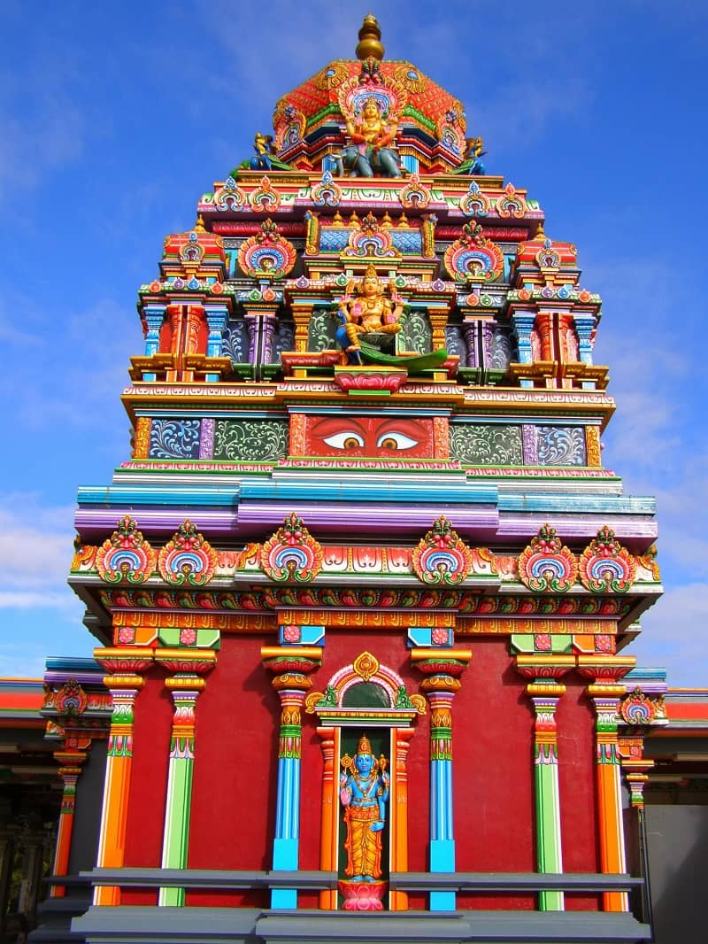 معبد سری سیوا سوبرامانیا، منبع: the-sprint-ink-world-of-colour.blogspot.com