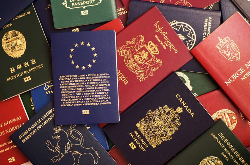 پاسپورت؛ منبع عکس: نوین تراول، عکاس: نامشخص