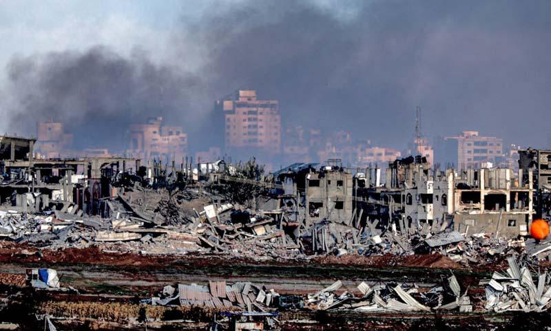 ساختمان‌های ویران‌شده در اثر بمباران اسرائیل در نوار غزه