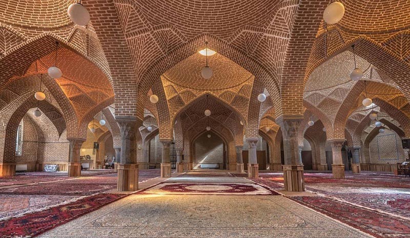 مسجد جامع تبریز؛ منبع عکس: google maps؛ عکاس: اصغر شیروانی پور