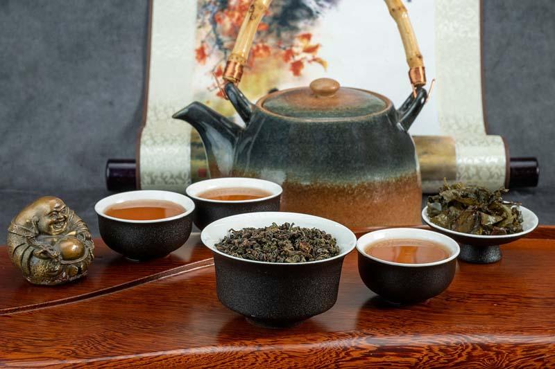 چای دا هونگ پائو در قوری و فنجان