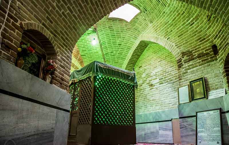 مقبره پیامبر در مسجد پیغمبر همدان؛ منبع عکس: گوگل مپ؛ عکاس: مرتضی برجسته