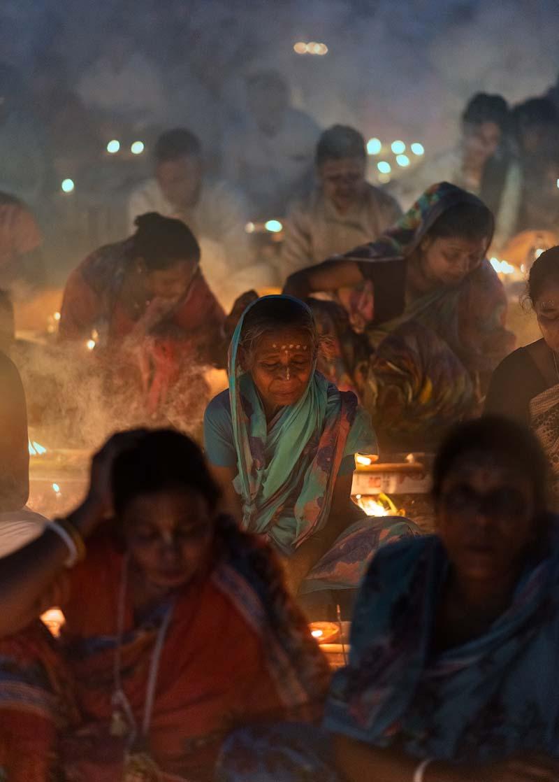 زنان هندو در جشن آیینی راخر اوپوپاش