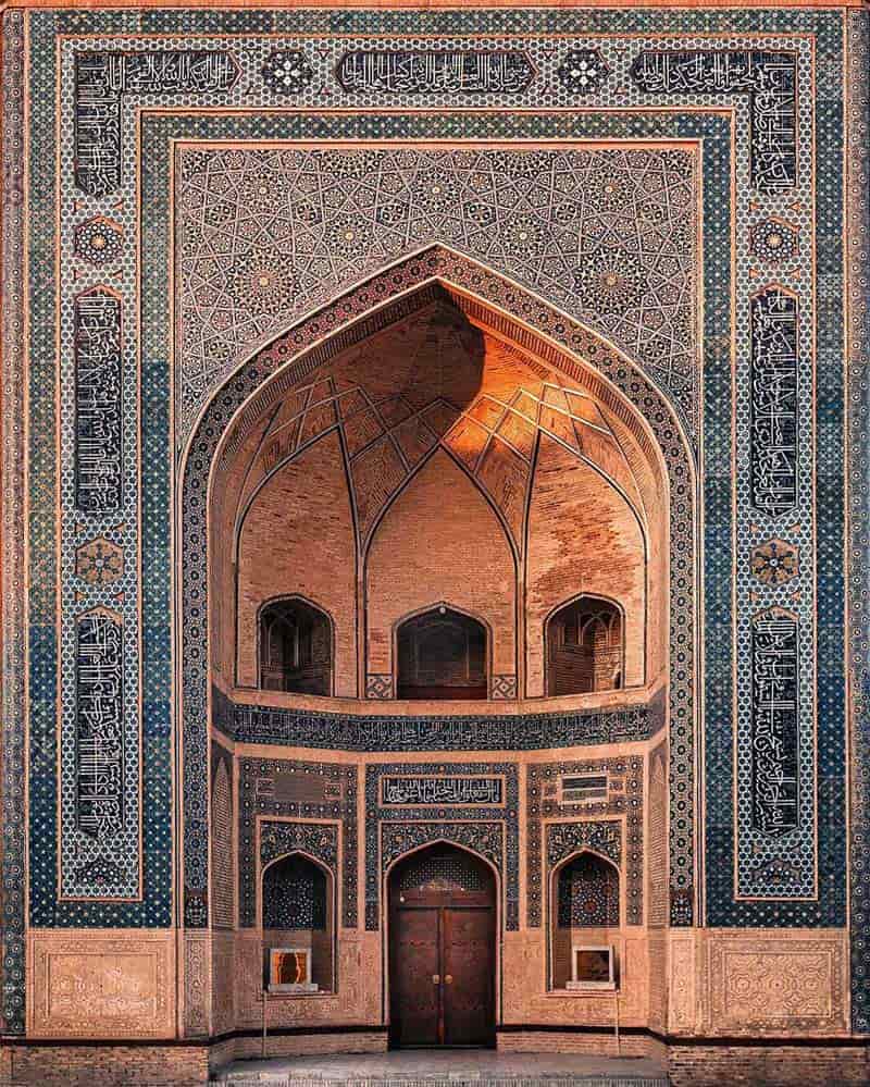 تزییات و کاشی‌کاری‌های مسجدی در ازبکستان به سبک ایرانی اسلامی 