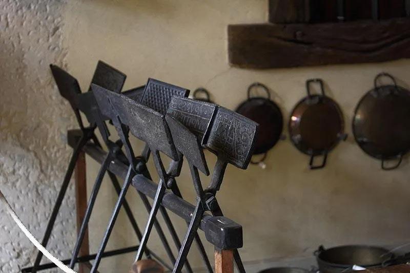 vieux gaufriers; Source photo : smithsonianmag ; Nom du photographe : inconnu