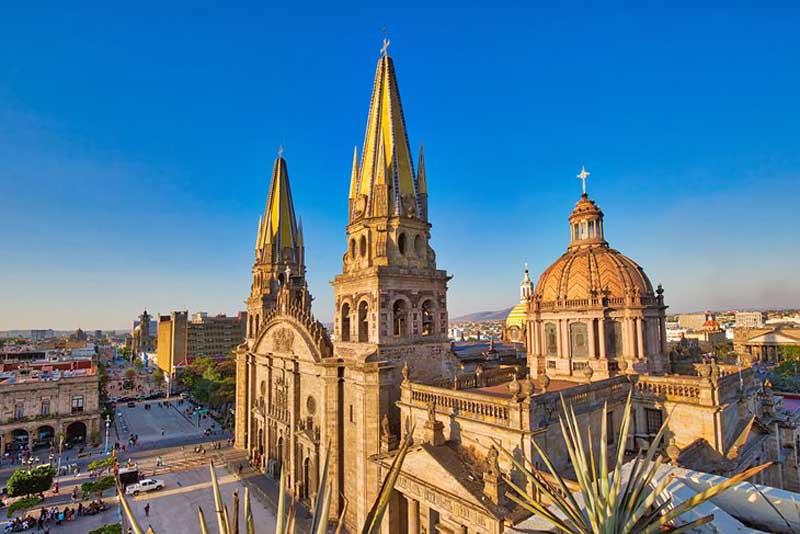 کلیسای جامع گوادالاخارا (Guadalajara) شهری در غرب مکزیک