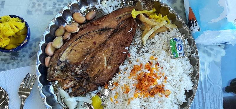 غذاهای محلی گرسماسر ماهی کبابی؛ منبع عکس: گوگل مپ؛ عکاس: Samira Kh