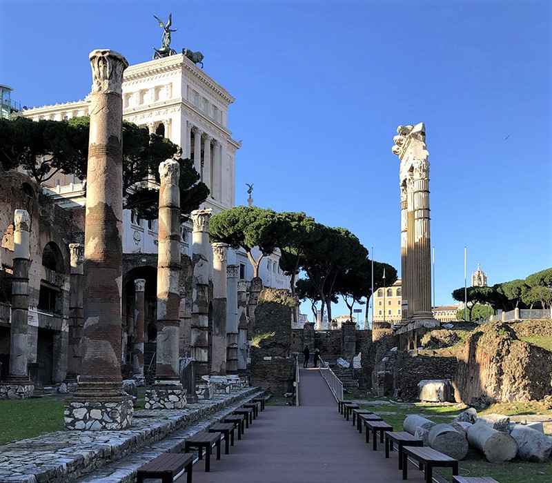 بقایای سازه های قدیمی در رم