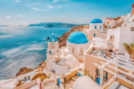 ۱۲ جزیره یونان که هر گردشگری را شگفت زده می‌کند