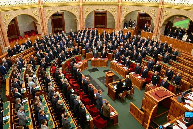 جلسه پارلمان مجارستان برای الحاق سوئد به ناتو