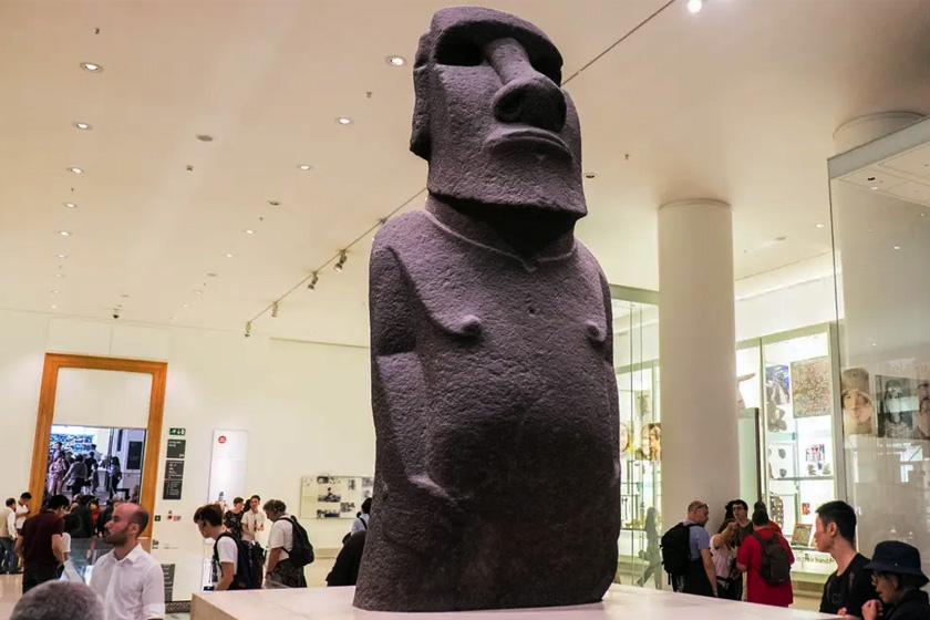 حمله شیلیایی‌ها به موزه بریتانیا | «دوست ربوده شده» را پس بدهید!