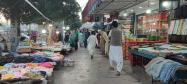 دست فروش‌ها در بازار بلوکان چابهار؛ منبع عکس: گوگل مپ؛ عکاس: بهنوش اخلاصی