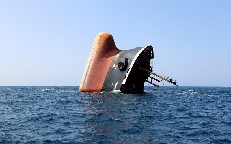غرق شدن کشتی در یمن