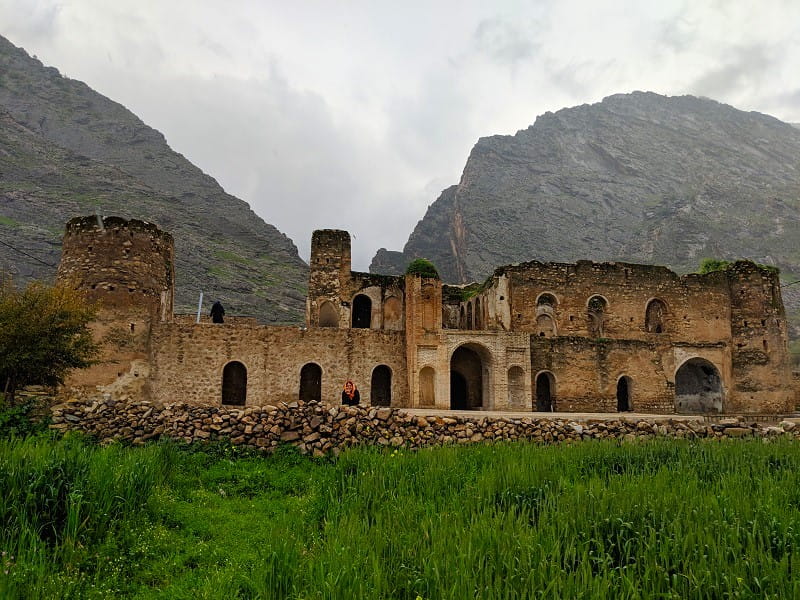 قلعه پوراشرف، منبع: گوگل مپ، عکاس: Hossein Souri