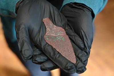 کشف خنجر ۴ هزار ساله در لهستان