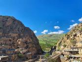 روستای پالنگان در دوسوی دره؛ منبع عکس: گوگل مپ؛ عکاس: mohammad k
