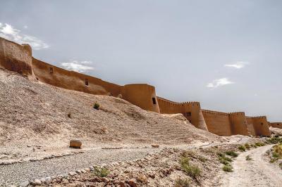 دیوار فروریخته قلعه بلقیس مرمت می‌شود